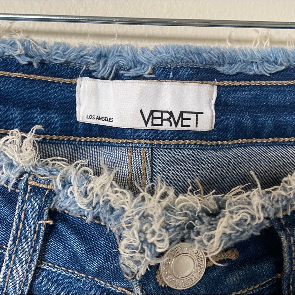 Sale! Closet Clean Out! Vervet Distressed Shorts - XS - Picture 4 of 7